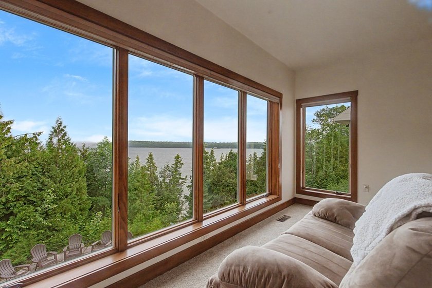Experience exceptional and extremely private waterfront living - photo 21