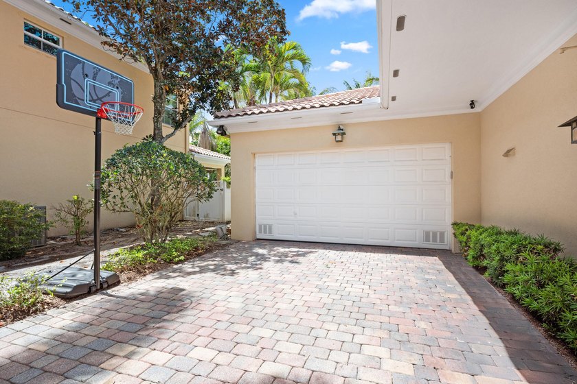 Beautifully Maintained Single-Story Tuscany - Abacoa Residence - photo 31