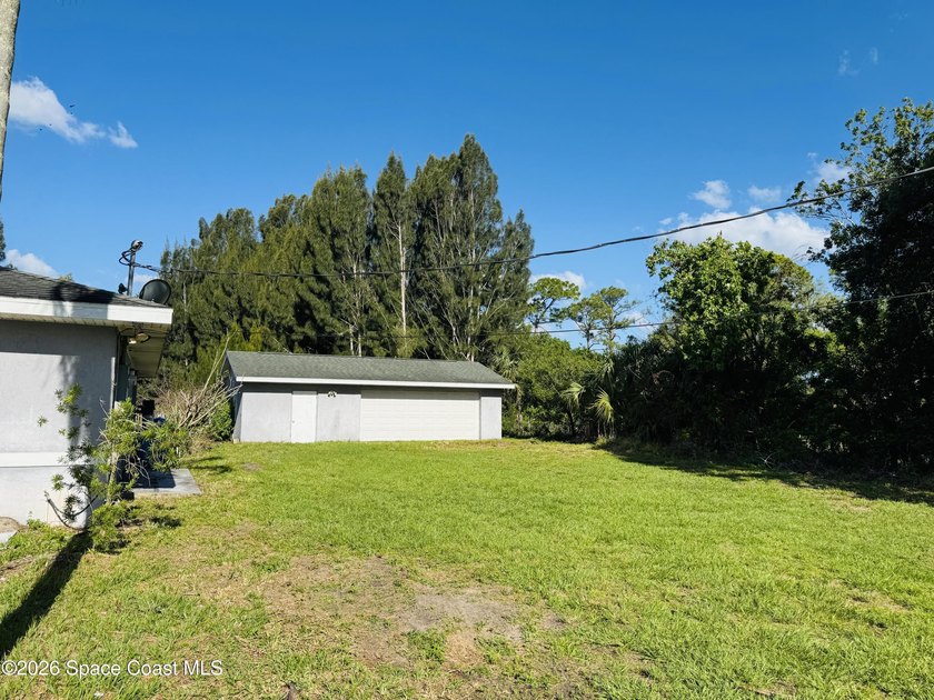Highest &amp; Best by 06/11/2026 4BR/2BA home situated on a spacious - photo 2