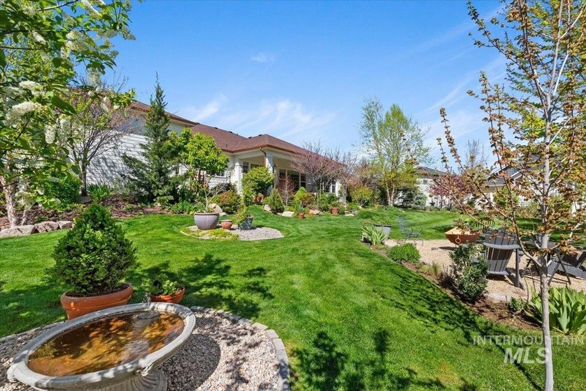 Don't miss this 2018 Parade Home, built by Vantage Homes with - photo 44