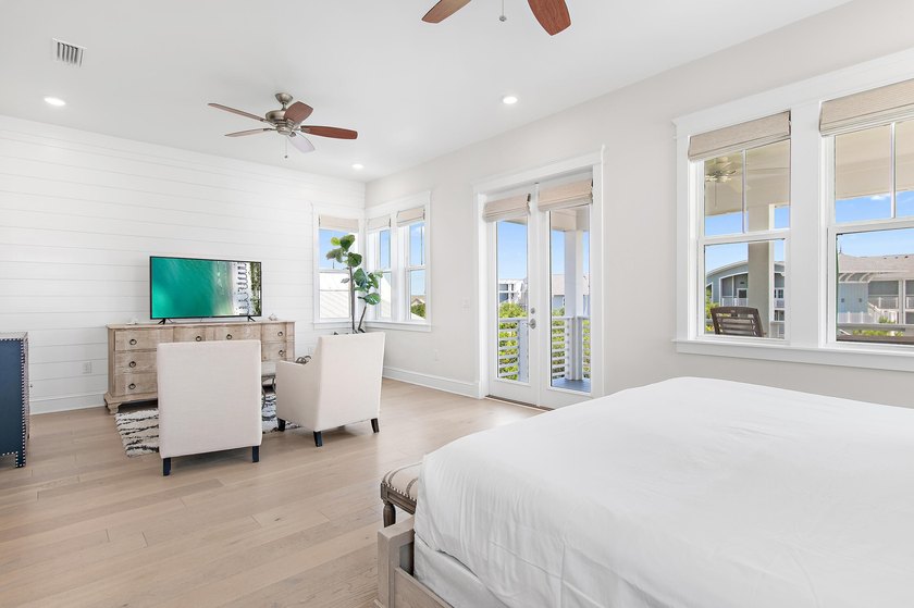 Just Listed- fully furnished, and complete with a golf cart - photo 18