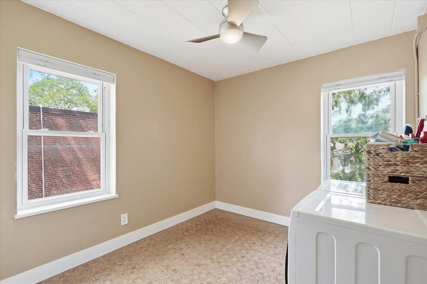 Stylish condo within walking distance to Lake Mendota. This - photo 22