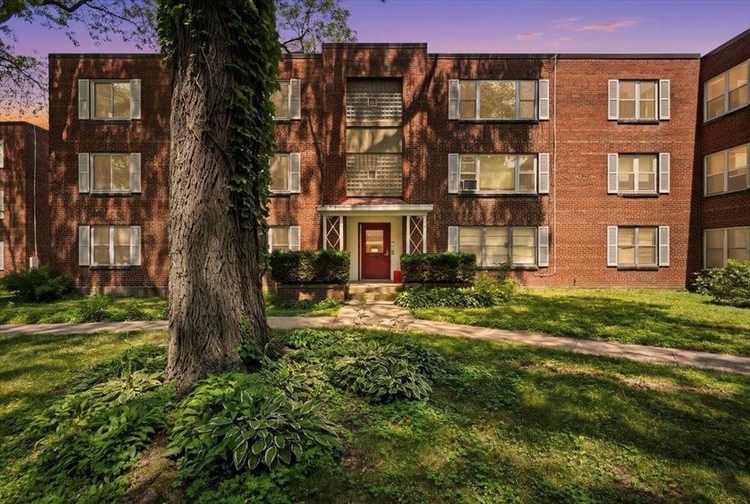 Stylish condo within walking distance to Lake Mendota. This - photo 24