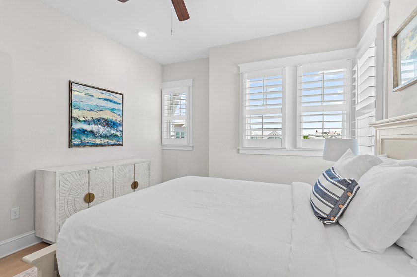 Just Listed- fully furnished, and complete with a golf cart - photo 26