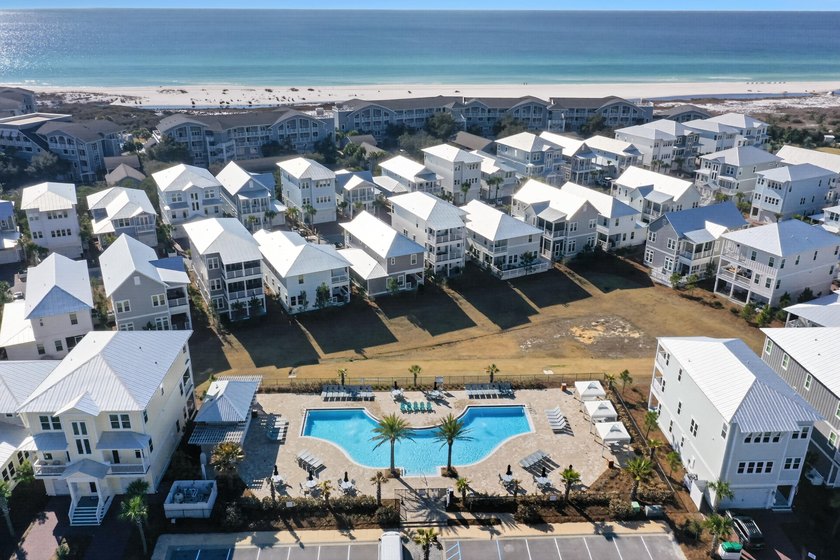 Just Listed- fully furnished, and complete with a golf cart - photo 48