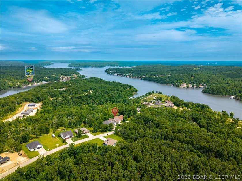 Located in a highly sought-after gated, golf cart-friendly - photo 49