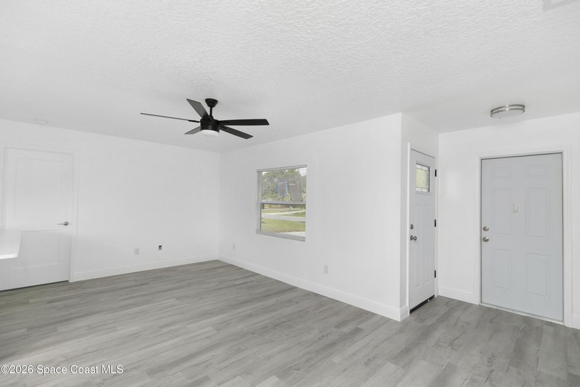 $10,000 towards closing costs! This completely remodeled home - photo 3