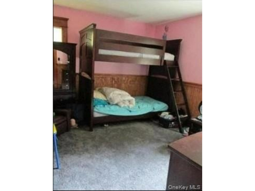 NEWLY RENOVATED --- 3-story / Traditional / 3,180 Sq Ft Colonial - photo 15