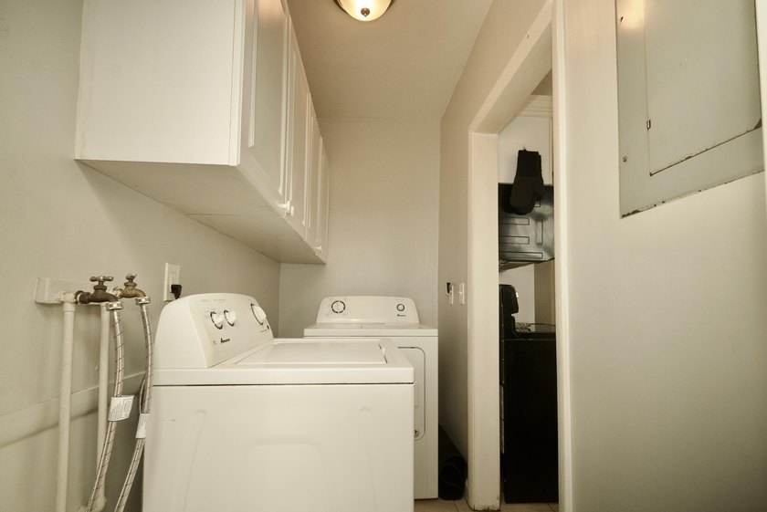 Charming opportunity steps from Singer Island! This property - photo 19