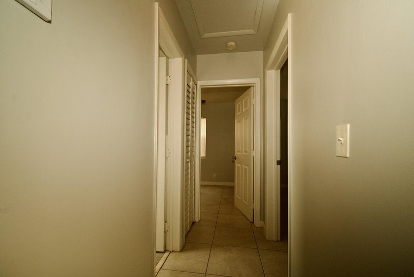Charming opportunity steps from Singer Island! This property - photo 20