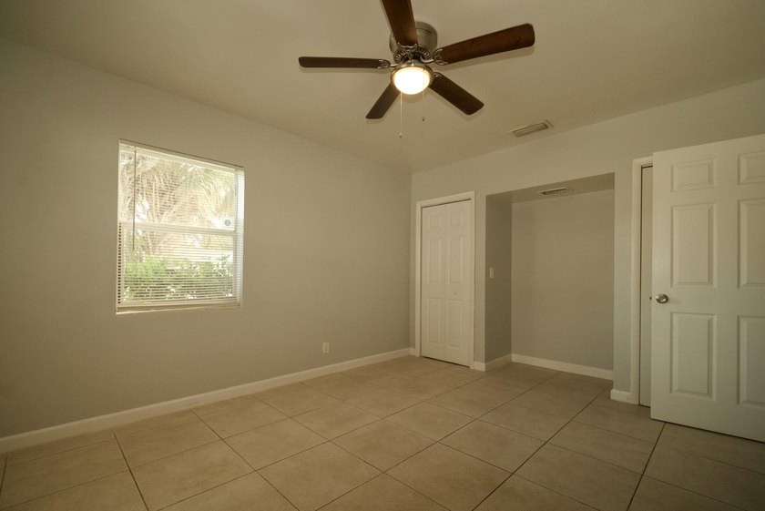 Charming opportunity steps from Singer Island! This property - photo 21