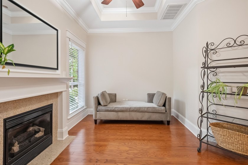 Assumable 4.75 VA Mortgage. You'll fall in love with this - photo 42