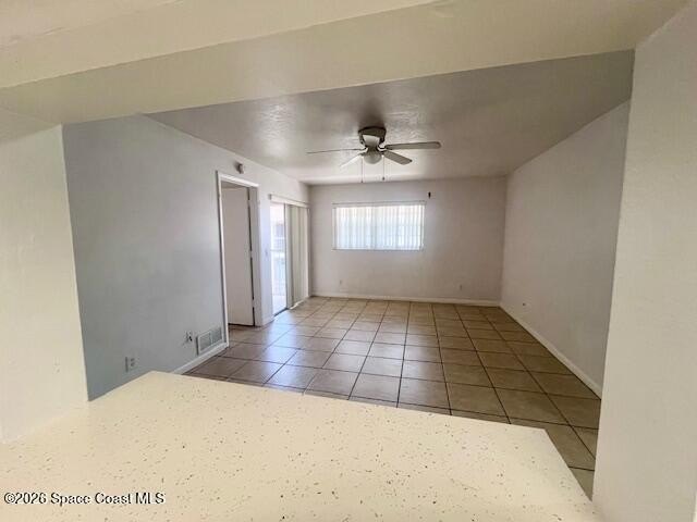 This well maintained condo located on the 2nd floor convenient - photo 8