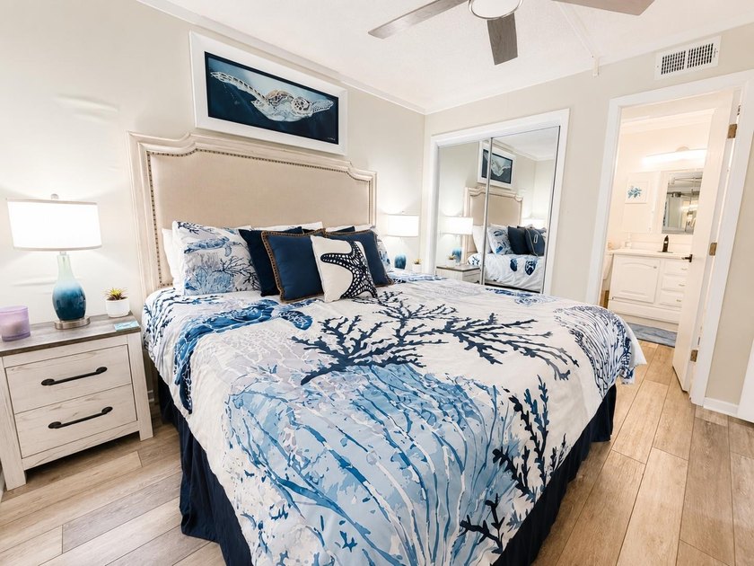 Wake up to sparkling Atlantic Ocean views in this cheerful - photo 15