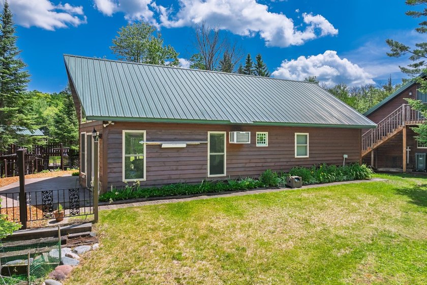 Year round home on 1900 acres of water!! This well maintained - photo 27