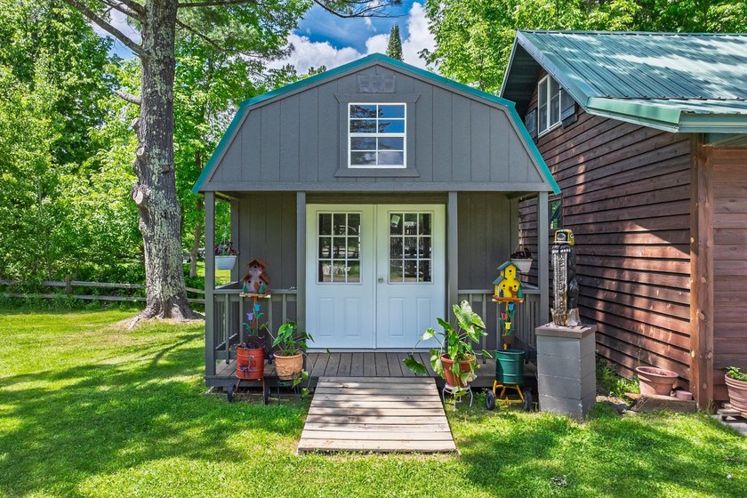 Year round home on 1900 acres of water!! This well maintained - photo 33