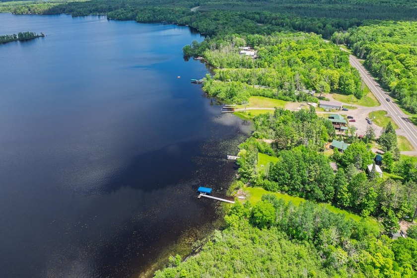 Year round home on 1900 acres of water!! This well maintained - photo 52