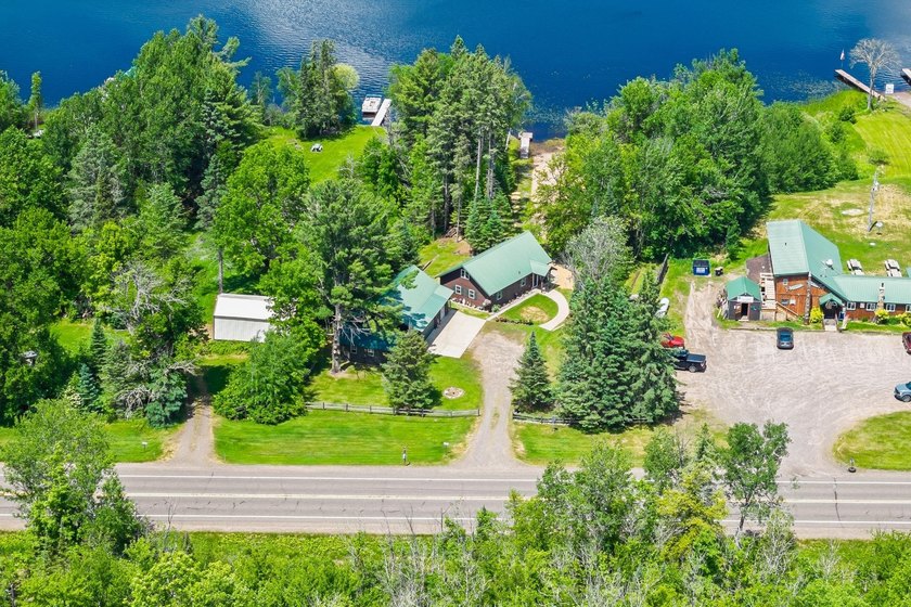 Year round home on 1900 acres of water!! This well maintained - photo 56