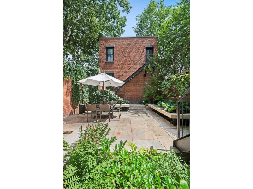 435 Henry Street is one of the most remarkable townhouses in - photo 8