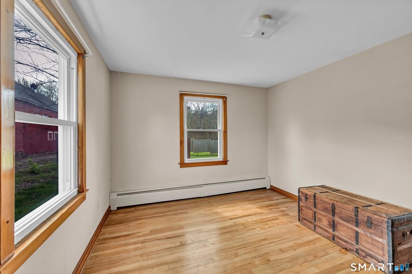 Charming 3 bedroom Cape offering comfortable living space &amp; - photo 17