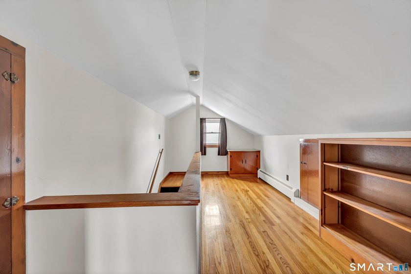 Charming 3 bedroom Cape offering comfortable living space &amp; - photo 22