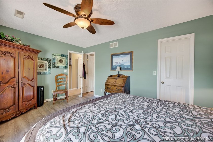 Lakefront living is easy in this 4 bedroom, 2.5 bath home - photo 25