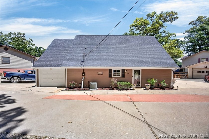 Lakefront living is easy in this 4 bedroom, 2.5 bath home - photo 48