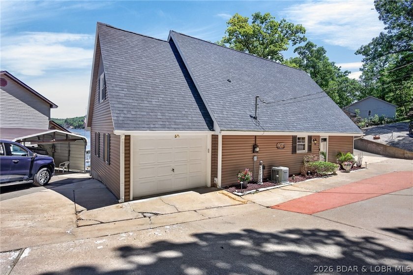 Lakefront living is easy in this 4 bedroom, 2.5 bath home - photo 49