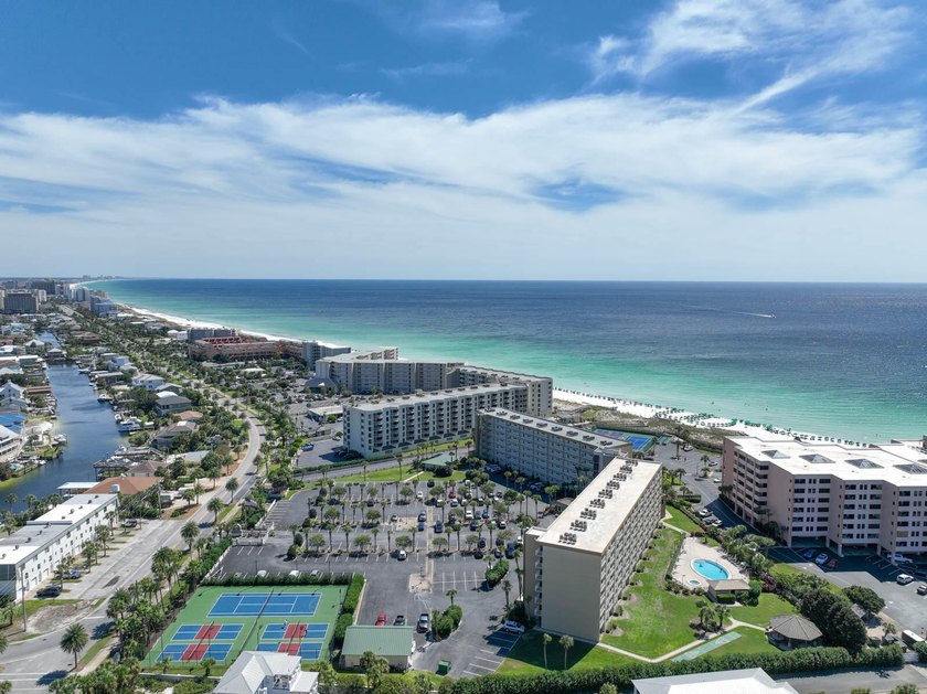 **Charming Coastal Retreat - Unit #114, Islanders Condominium - photo 3