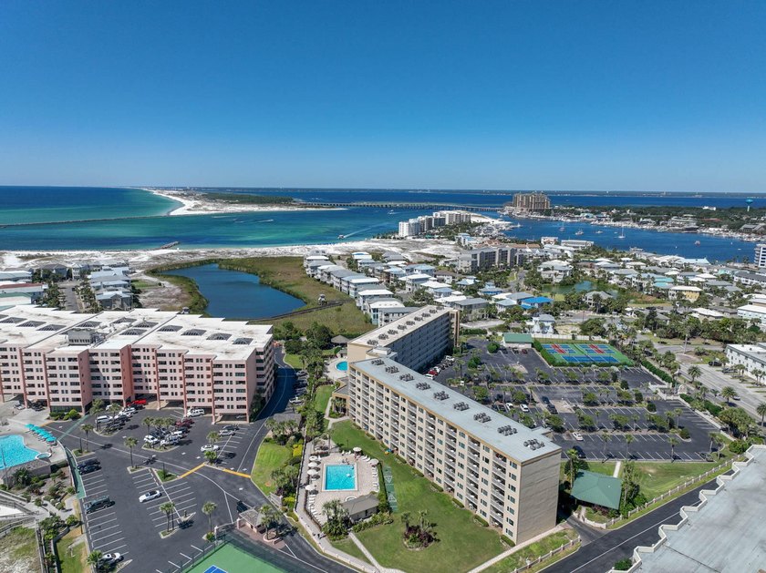 **Charming Coastal Retreat - Unit #114, Islanders Condominium - photo 6