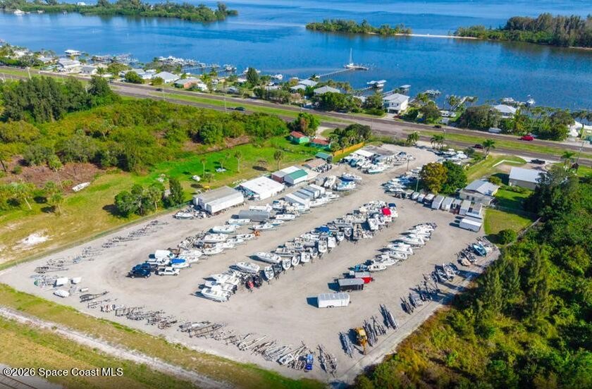 Check out this very rare &amp; unique property / opportunity. 3.5 - photo 4