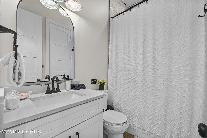 Welcome to this charming 1,400 sq ft, 3-bedroom, 2.5 bath raised - photo 21