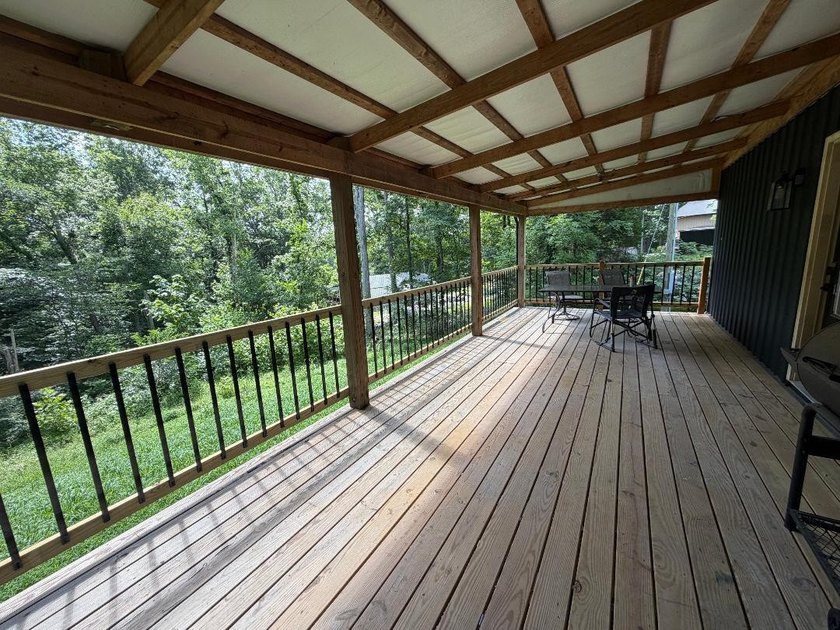 Almost-new barndominium in the highly desirable Indian Valley - photo 19