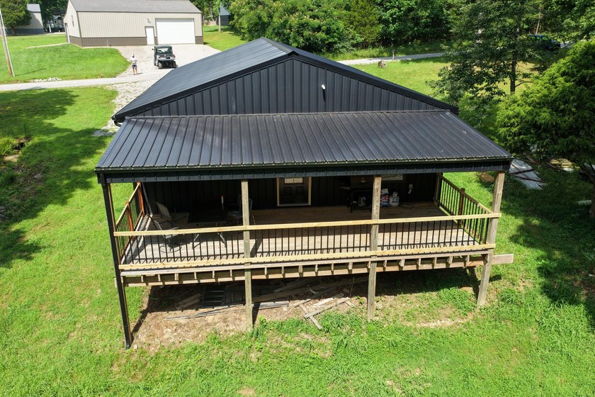 Almost-new barndominium in the highly desirable Indian Valley - photo 22