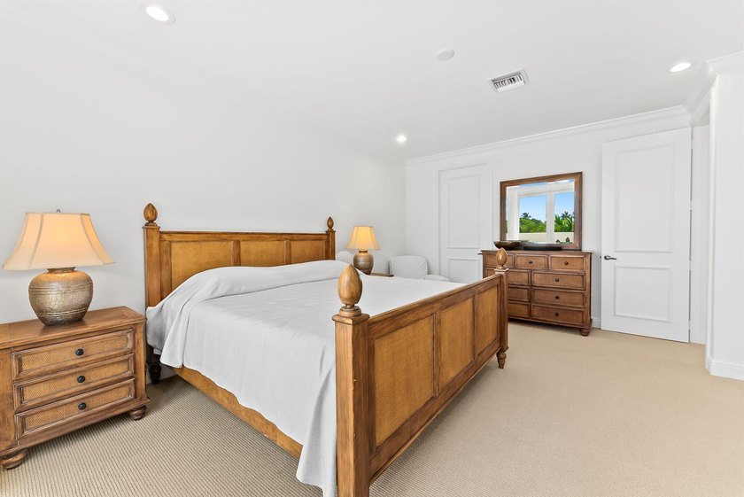 Downtown Fort Lauderdale Townhouse in Gated Community. Corner - photo 18