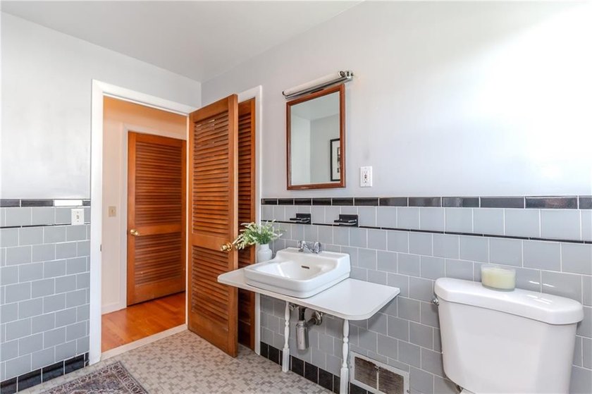 Timeless charm, abundant natural light, and an unbeatable - photo 29