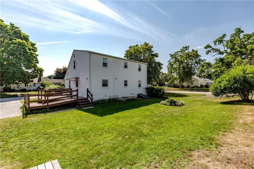 Timeless charm, abundant natural light, and an unbeatable - photo 40