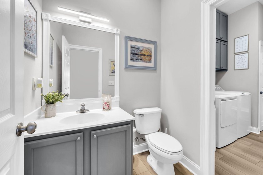 Welcome to 65 Courtyard Circle, where coastal living meets - photo 19