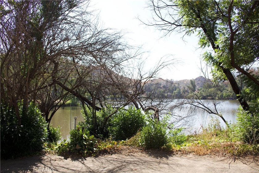 Build Your Dream Home in Magical Malibou Lake Discover an - photo 21