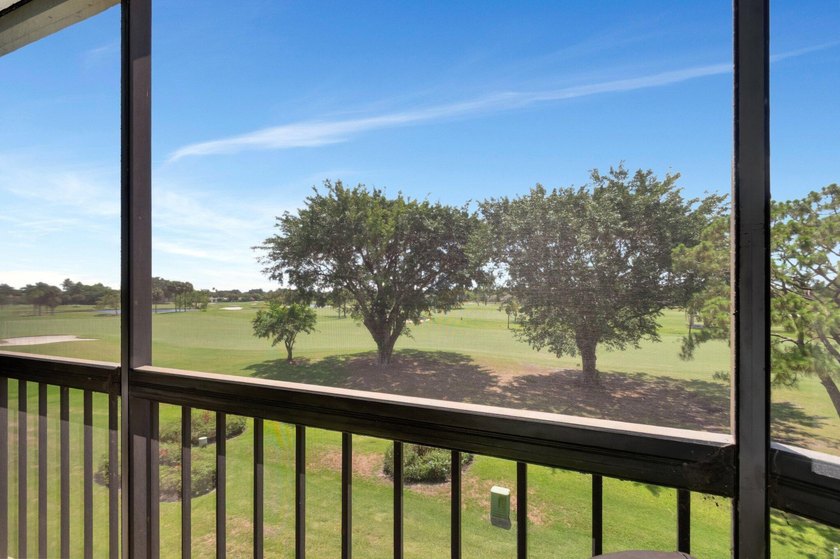 Finest location in Palm Beach, ultra- private, golf course and - photo 37