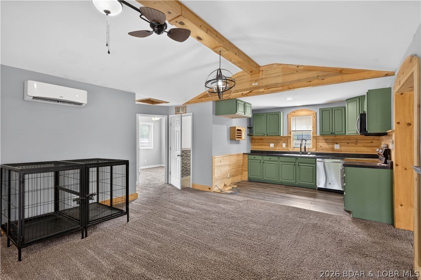 Charming 3-bedroom, 2-bath home located near the Lake of the - photo 11