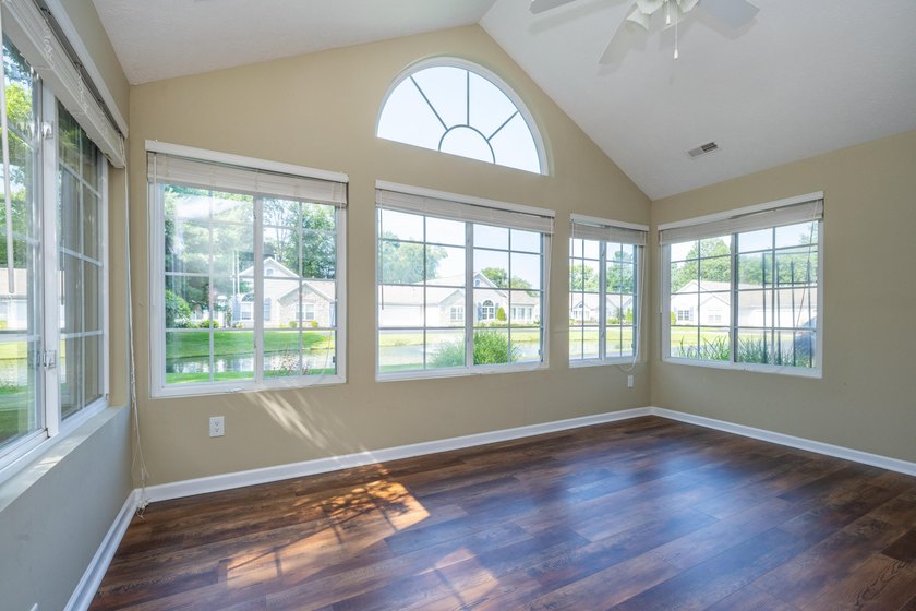 This premium condo offers one of the most private settings in - photo 11