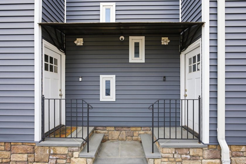 Brand New Construction (Built in 2023) - Legal Two-Family Home - photo 2