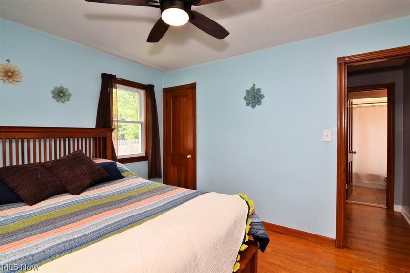 Welcome home to this well-maintained 3-bedroom, 2 full bathroom - photo 13