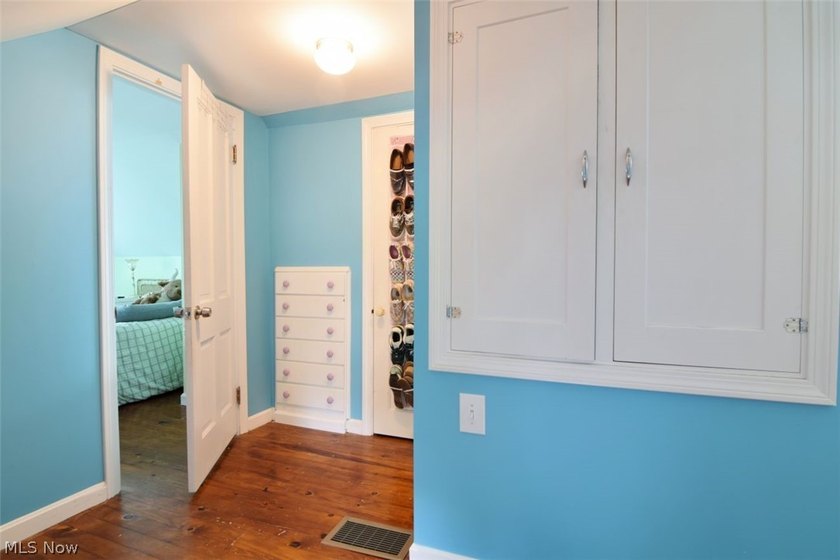 Welcome home to this well-maintained 3-bedroom, 2 full bathroom - photo 19