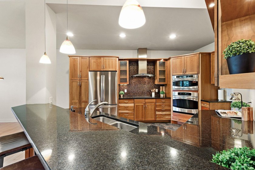 This gorgeous condo greets you with a handsome craftsman - photo 20