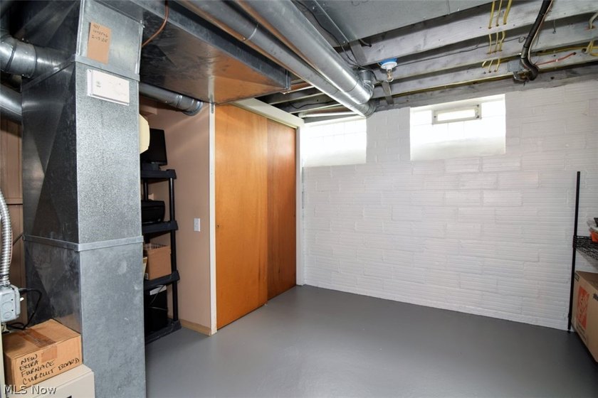Welcome home to this well-maintained 3-bedroom, 2 full bathroom - photo 25