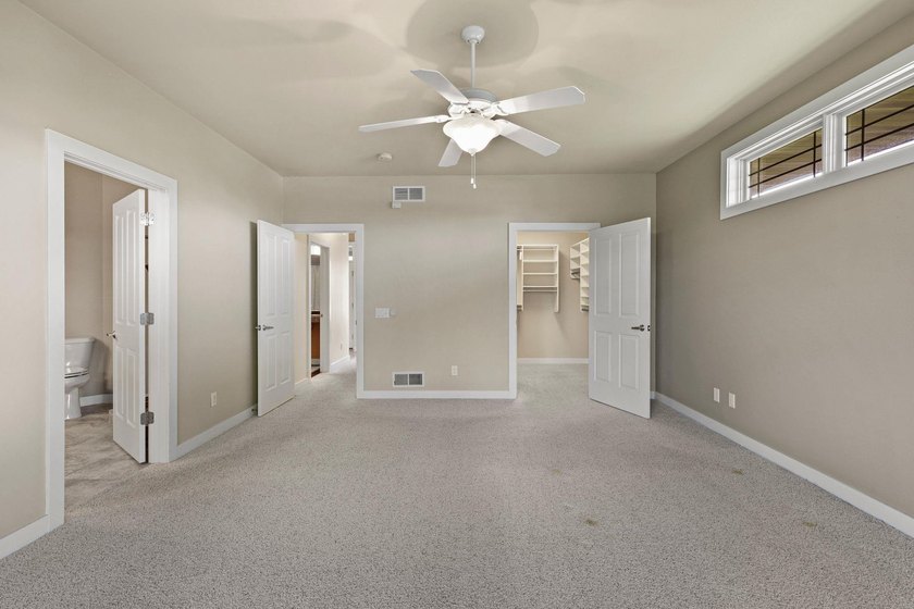 This gorgeous condo greets you with a handsome craftsman - photo 30