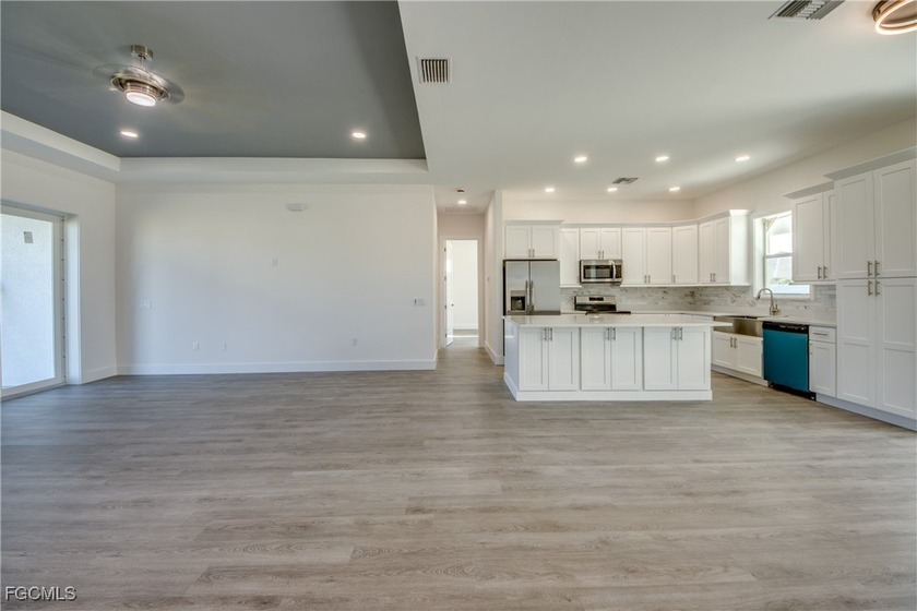 Welcome to Your Own Slice of Paradise! Brand New 3-bedroom - photo 12