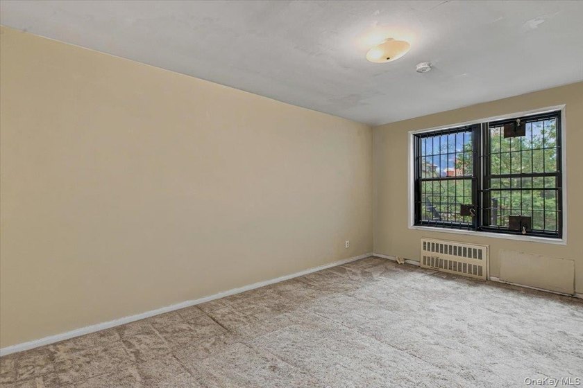 Discover comfortable and convenient living in this - photo 13
